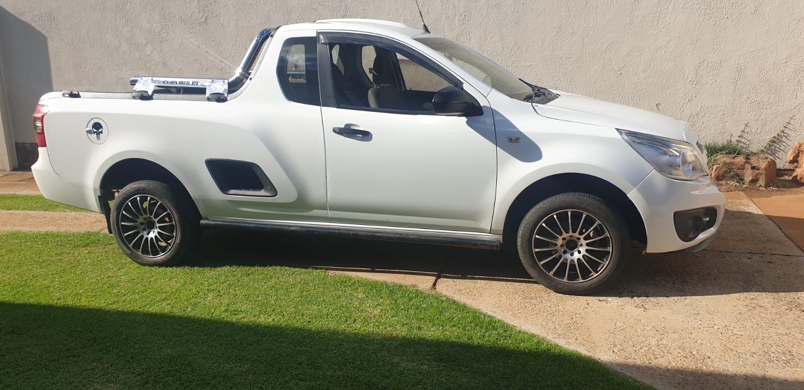 Half Ton Bakkie for hire
